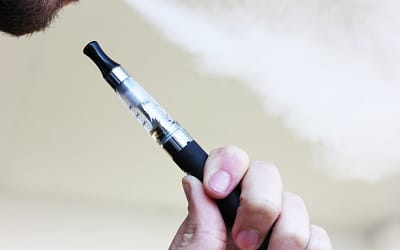 La cigarette électronique est nocive pour la bouche
